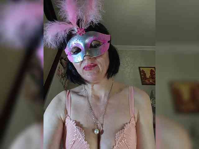 Lilya18 webcam