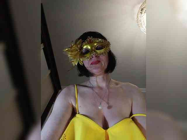 Lilya18 webcam