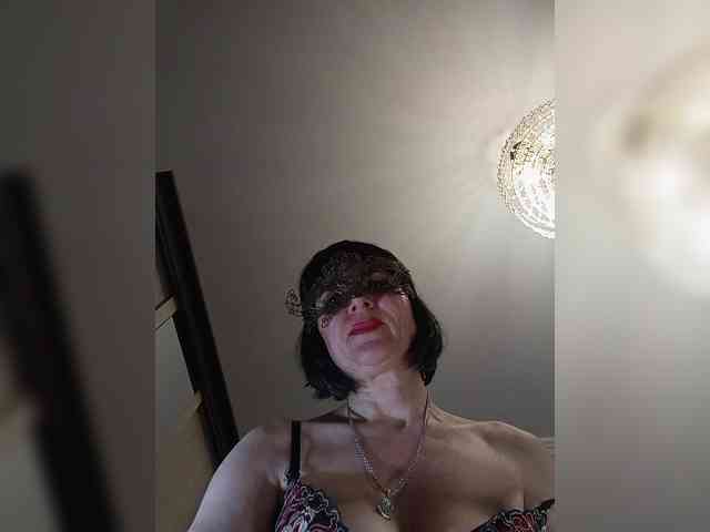 Lilya18 webcam