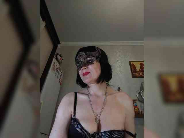 Lilya18 webcam
