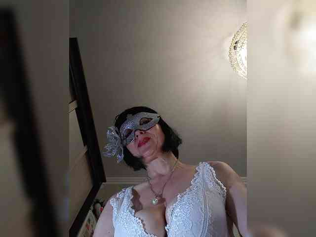 Lilya18 webcam