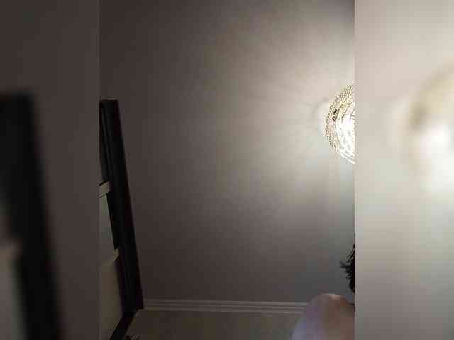 Lilya18 webcam