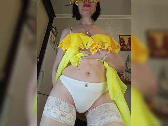 Lilya18 webcam