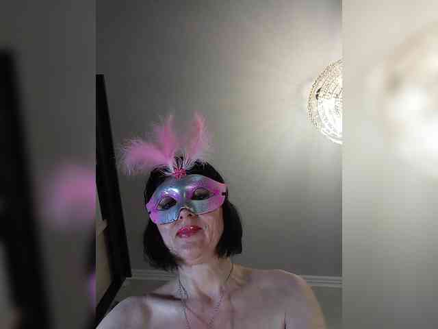 Lilya18 webcam