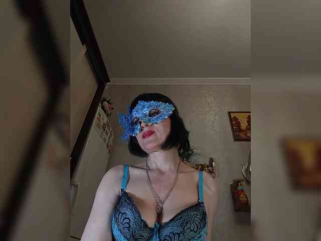 Lilya18 webcam
