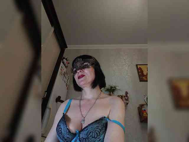 Lilya18 webcam