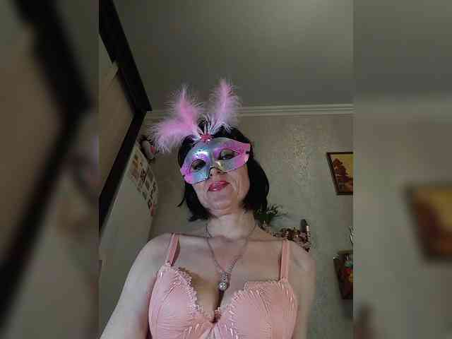 Lilya18 webcam
