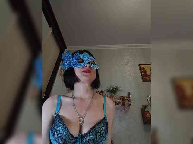 Lilya18 webcam