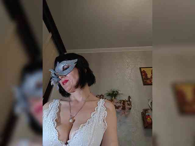 Lilya18 webcam
