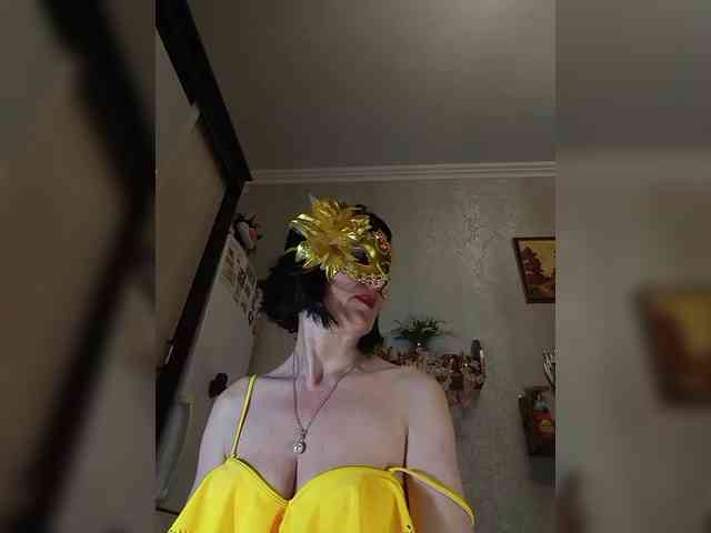 Lilya18 webcam