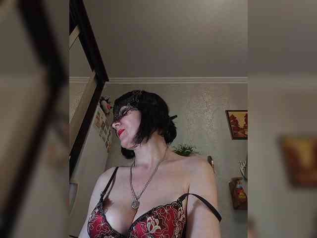 Lilya18 webcam