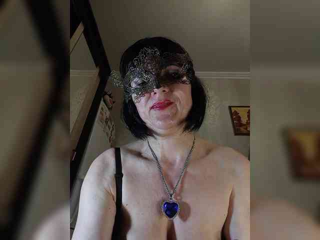 Lilya18 webcam
