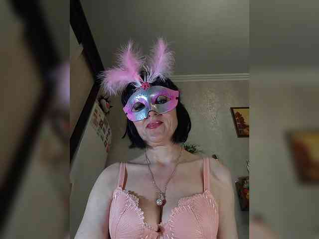 Lilya18 webcam