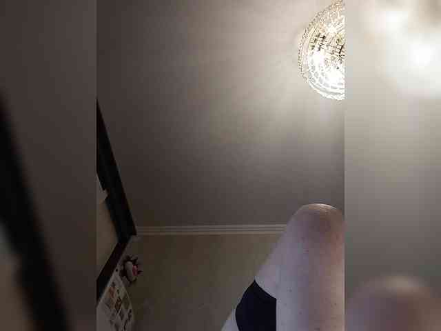Lilya18 webcam