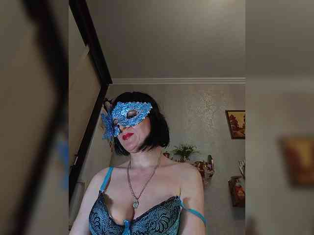 Lilya18 webcam