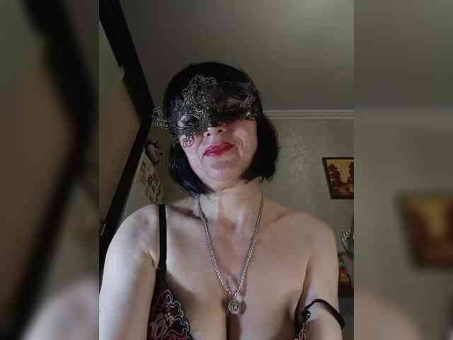 Lilya18 webcam