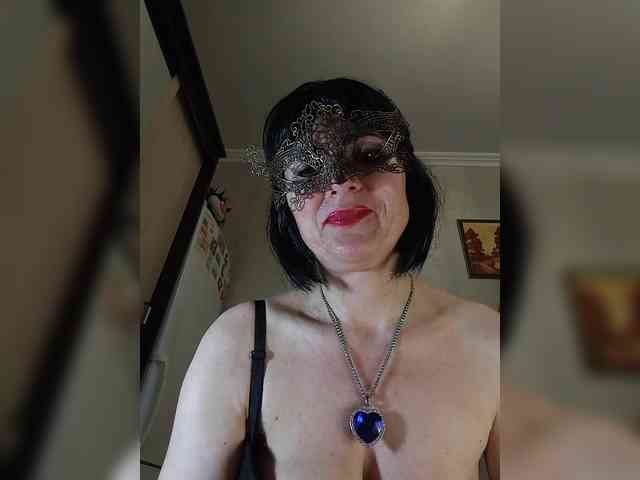 Lilya18 webcam
