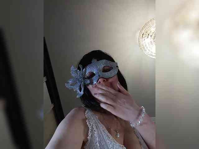 Lilya18 webcam