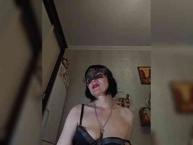 Lilya18 webcam
