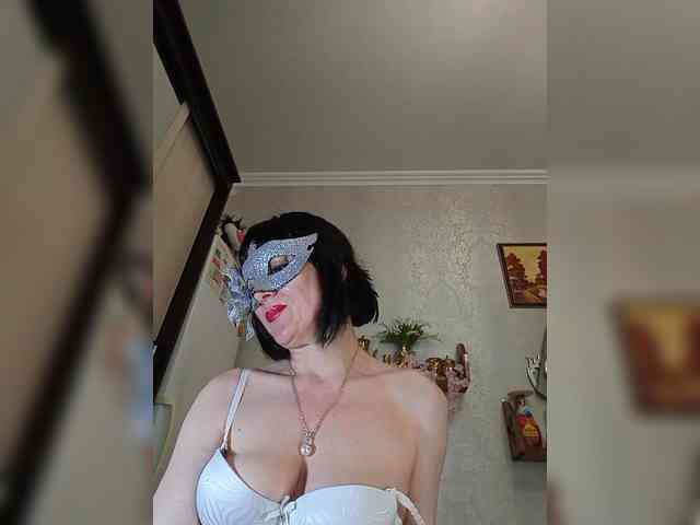 Lilya18 webcam