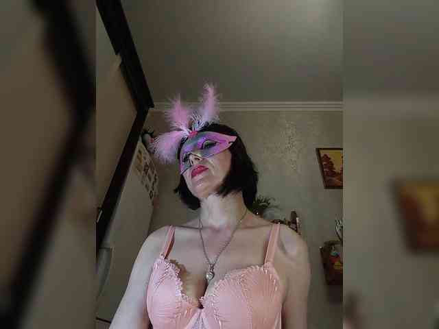 Lilya18 webcam