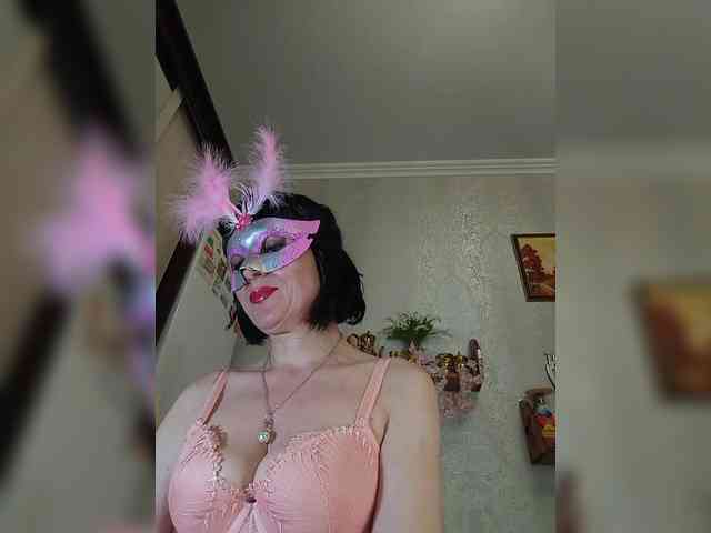 Lilya18 webcam