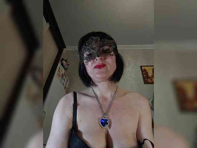 Lilya18 webcam