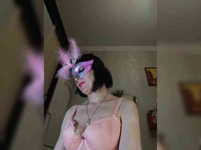Lilya18 webcam