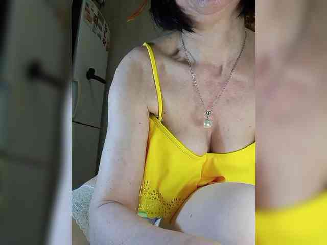 Lilya18 webcam