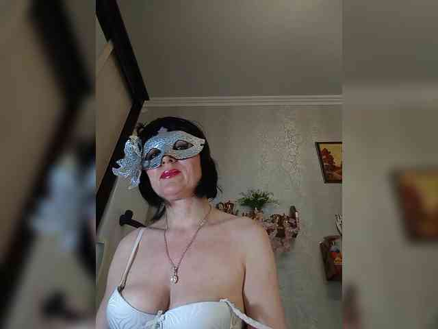 Lilya18 webcam