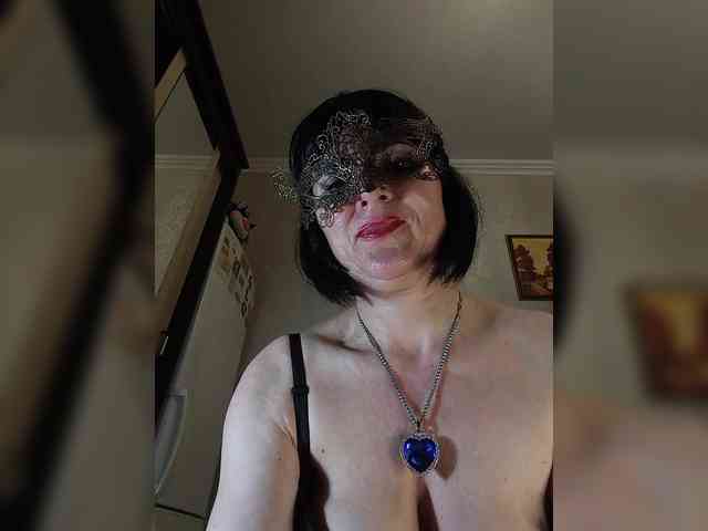 Lilya18 webcam