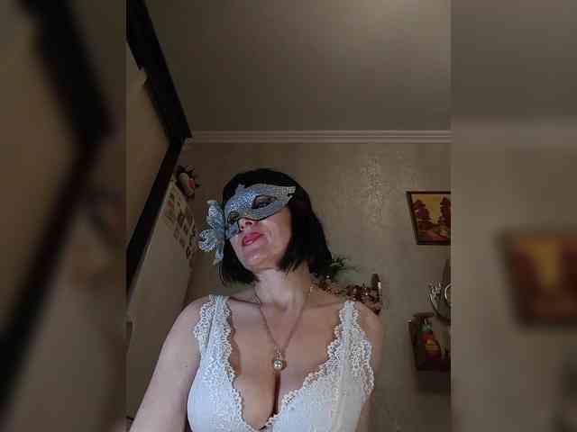 Lilya18 webcam