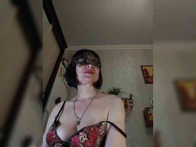 Lilya18 webcam