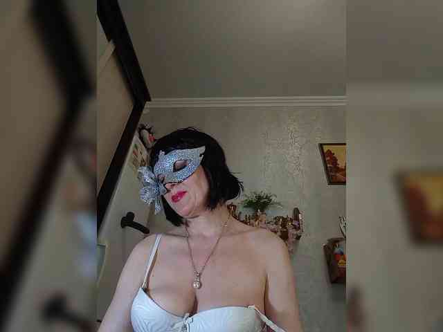 Lilya18 webcam