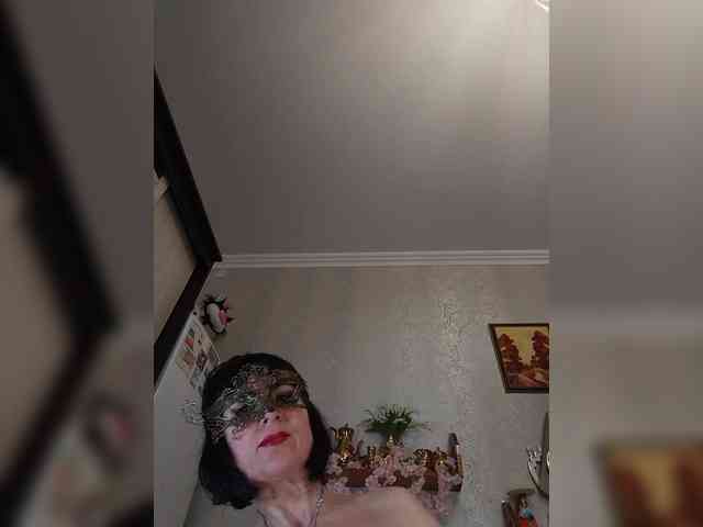 Lilya18 webcam