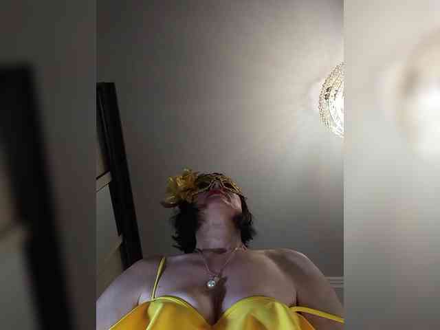 Lilya18 webcam