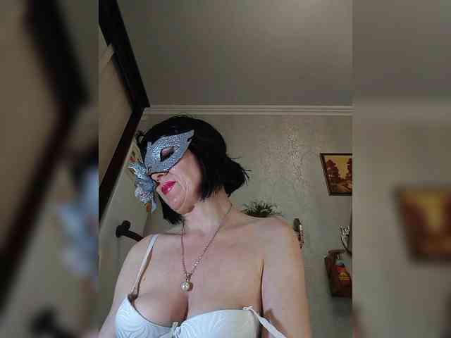 Lilya18 webcam