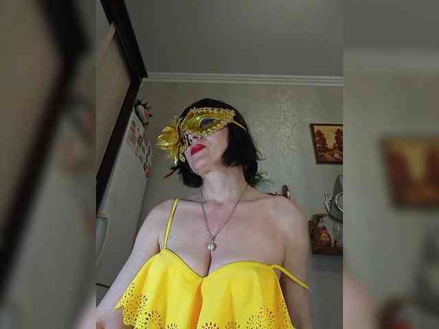 Lilya18 webcam