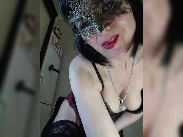 Lilya18 webcam
