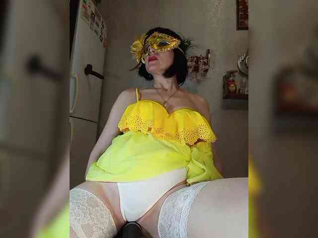 Lilya18 webcam