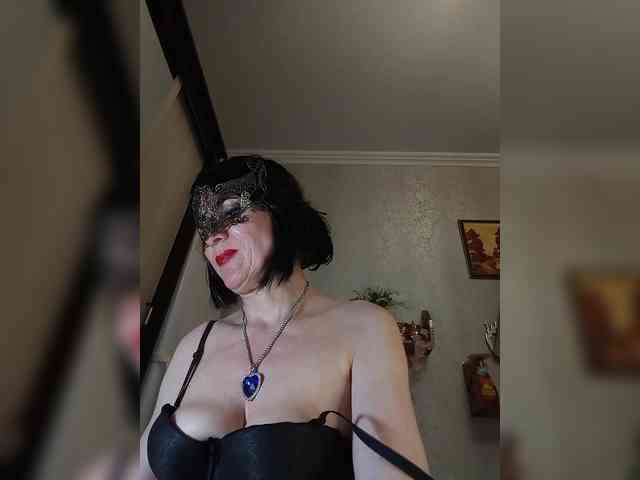 Lilya18 webcam
