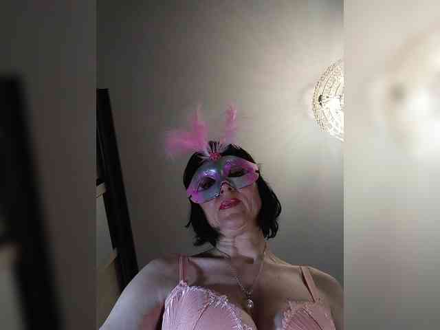 Lilya18 webcam
