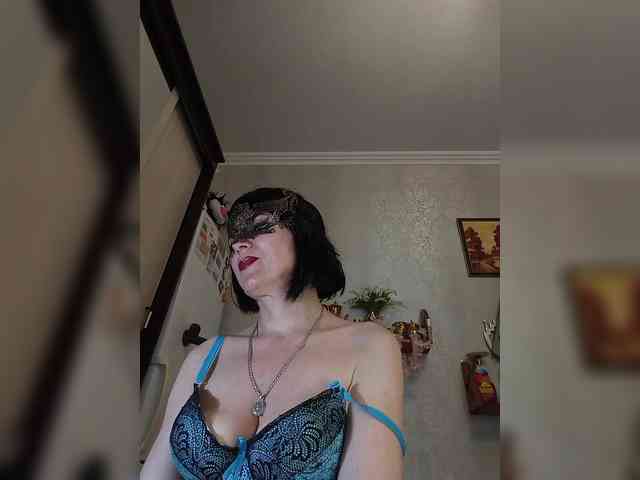 Lilya18 webcam