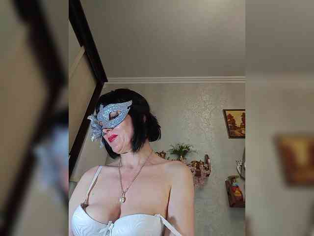 Lilya18 webcam