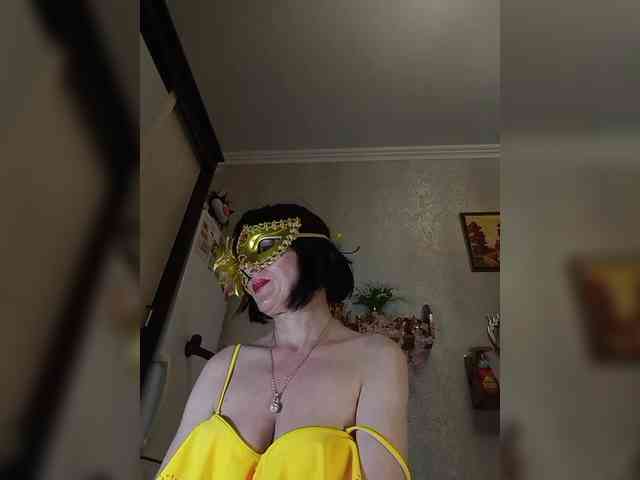 Lilya18 webcam