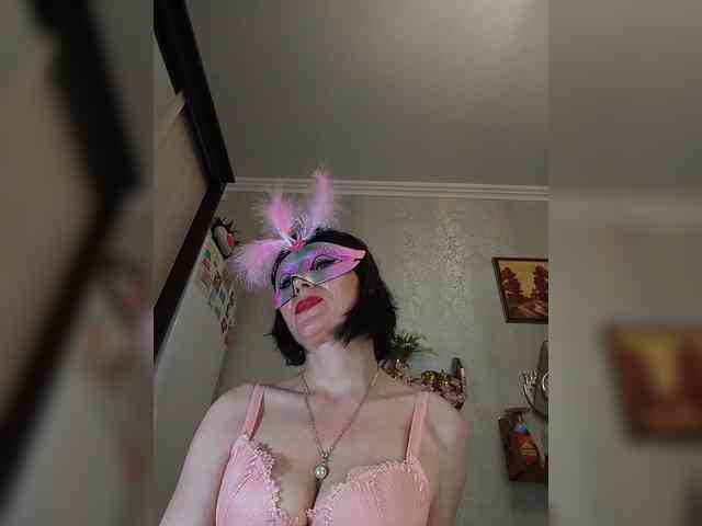 Lilya18 webcam