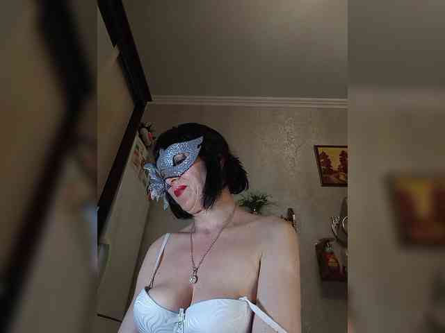 Lilya18 webcam