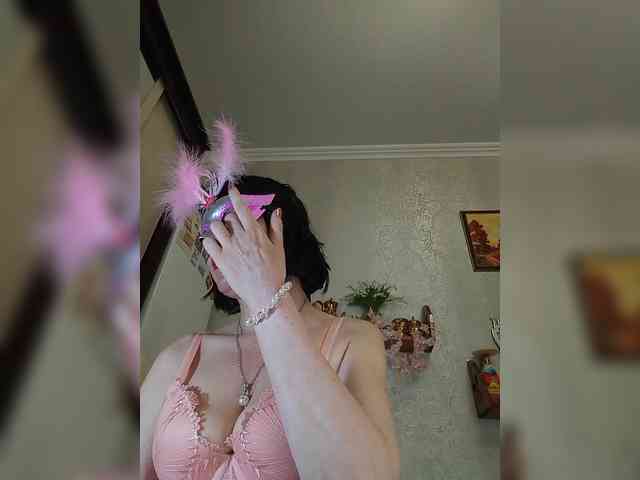 Lilya18 webcam