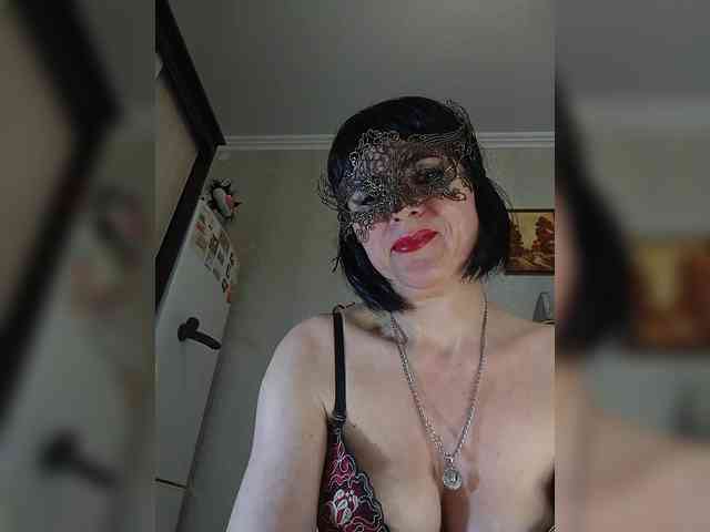 Lilya18 webcam