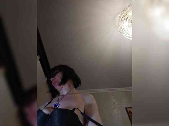 Lilya18 webcam